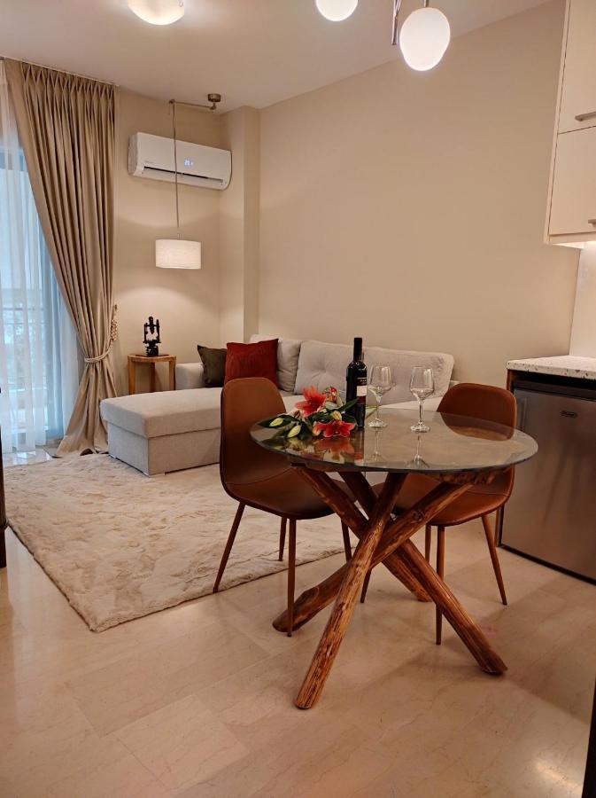 'Amaryllis Home' ,Το Σπίτι Σας 路特奇 外观 照片