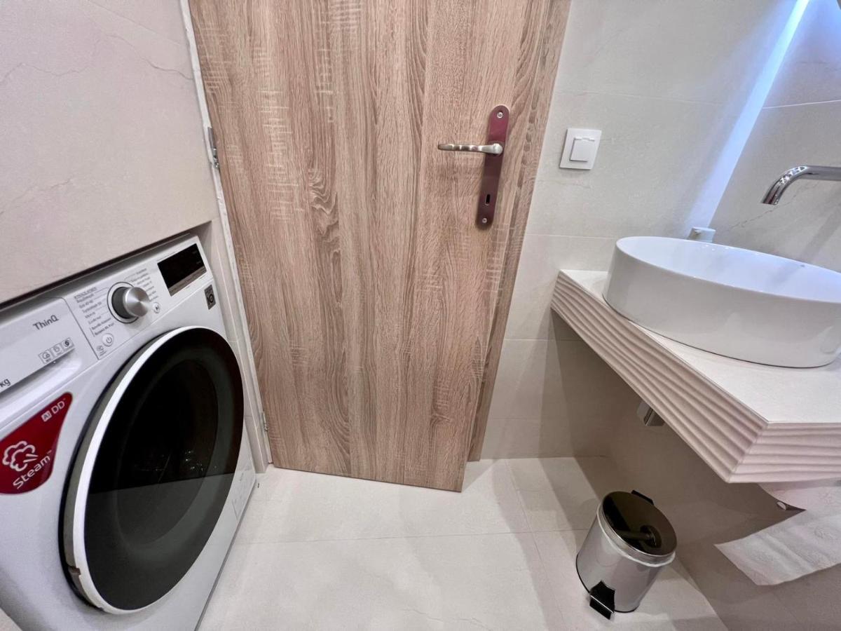 'Amaryllis Home' ,Το Σπίτι Σας 路特奇 外观 照片